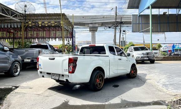 ซื้อ รถมือสอง Isuzu D-Max ขาว รถยนต์ ใน %{เมือง} ใน กรุงเทพมหานคร ซื้อ รถมือสอง Isuzu D-Max ขาว รถยนต์ ใน %{เมือง} ใน กรุงเทพมหานคร