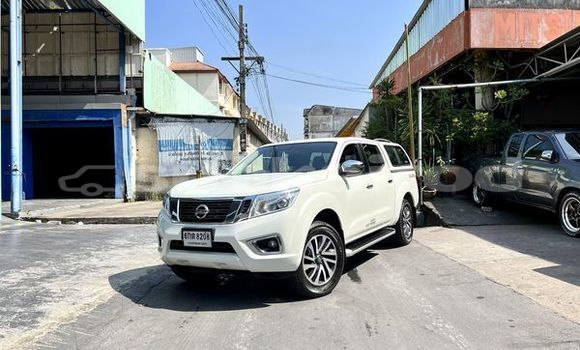 ซื้อ รถมือสอง Nissan Navara ขาว รถยนต์ ใน %{เมือง} ใน กรุงเทพมหานคร