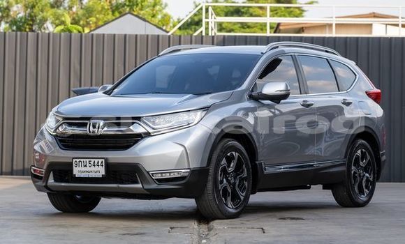 ซื้อ รถมือสอง Honda CR-V เงิน รถยนต์ ใน %{เมือง} ใน กรุงเทพมหานคร