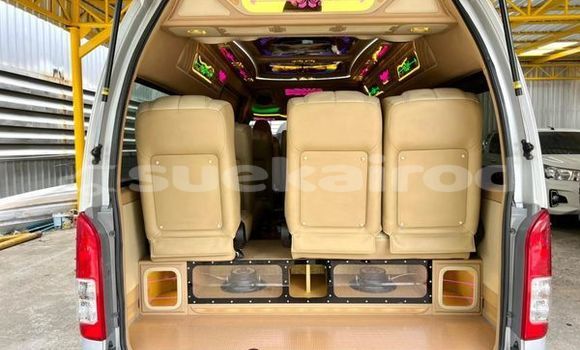 ซื้อ รถมือสอง Toyota Commuter เงิน รถยนต์ ใน %{เมือง} ใน กรุงเทพมหานคร ซื้อ รถมือสอง Toyota Commuter เงิน รถยนต์ ใน %{เมือง} ใน กรุงเทพมหานคร