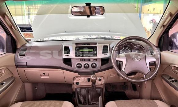 ซื้อ รถมือสอง Toyota Hiluxe VIGO เงิน รถยนต์ ใน %{เมือง} ใน กรุงเทพมหานคร ซื้อ รถมือสอง Toyota Hiluxe VIGO เงิน รถยนต์ ใน %{เมือง} ใน กรุงเทพมหานคร