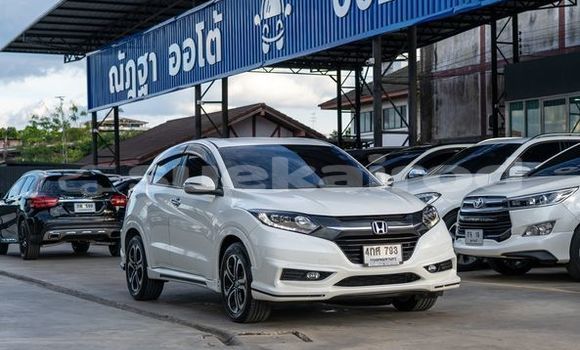 ซื้อ รถมือสอง Honda HR-V ขาว รถยนต์ ใน %{เมือง} ใน กรุงเทพมหานคร ซื้อ รถมือสอง Honda HR-V ขาว รถยนต์ ใน %{เมือง} ใน กรุงเทพมหานคร