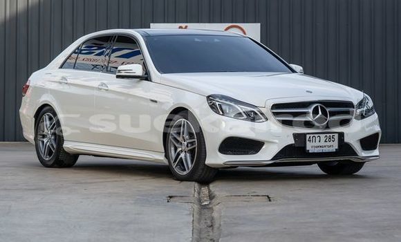 ซื้อ รถมือสอง Mercedes-Benz E-Classe ขาว รถยนต์ ใน %{เมือง} ใน กรุงเทพมหานคร ซื้อ รถมือสอง Mercedes-Benz E-Classe ขาว รถยนต์ ใน %{เมือง} ใน กรุงเทพมหานคร
