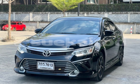 ซื้อ รถมือสอง Toyota Camry สีดำ รถยนต์ ใน %{เมือง} ใน กรุงเทพมหานคร