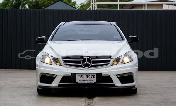 ซื้อ รถมือสอง Mercedes-Benz E200 ขาว รถยนต์ ใน %{เมือง} ใน กรุงเทพมหานคร ซื้อ รถมือสอง Mercedes-Benz E200 ขาว รถยนต์ ใน %{เมือง} ใน กรุงเทพมหานคร