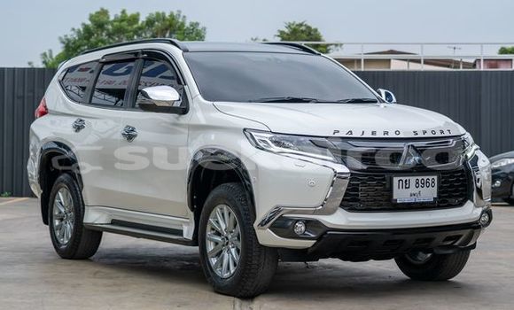Buy Used Mitsubishi Pajero White Car in Bangkok in Bangkok Buy Used Mitsubishi Pajero White Car in Bangkok in Bangkok