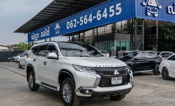 Buy Used Mitsubishi Pajero White Car in Bangkok in Bangkok Buy Used Mitsubishi Pajero White Car in Bangkok in Bangkok