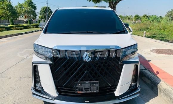 Buy Used Toyota Alphard White Car in Bangkok in Bangkok Buy Used Toyota Alphard White Car in Bangkok in Bangkok