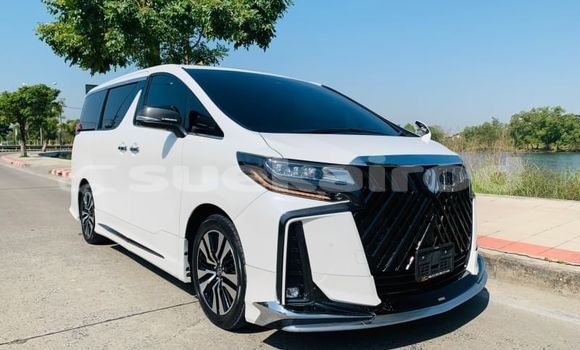 Buy Used Toyota Alphard White Car in Bangkok in Bangkok Buy Used Toyota Alphard White Car in Bangkok in Bangkok