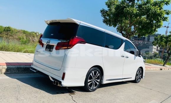 Buy Used Toyota Alphard White Car in Bangkok in Bangkok Buy Used Toyota Alphard White Car in Bangkok in Bangkok