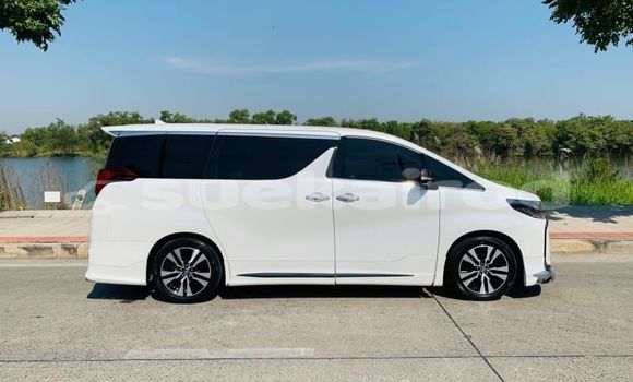 Buy Used Toyota Alphard White Car in Bangkok in Bangkok Buy Used Toyota Alphard White Car in Bangkok in Bangkok