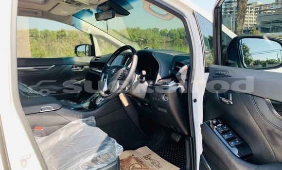 Buy Used Toyota Alphard White Car in Bangkok in Bangkok Buy Used Toyota Alphard White Car in Bangkok in Bangkok