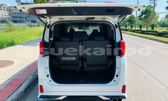 Buy Used Toyota Alphard White Car in Bangkok in Bangkok Buy Used Toyota Alphard White Car in Bangkok in Bangkok