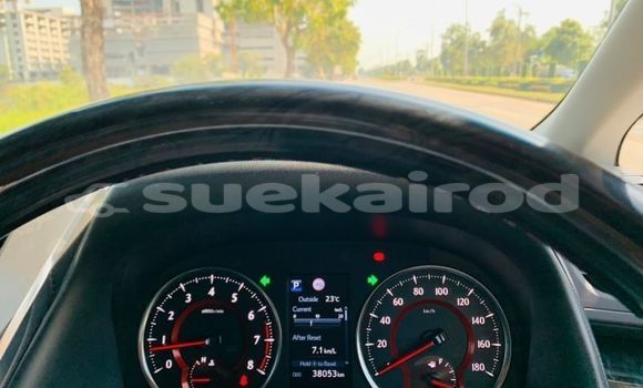 Buy Used Toyota Alphard White Car in Bangkok in Bangkok Buy Used Toyota Alphard White Car in Bangkok in Bangkok