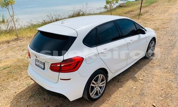 Buy Used BMW 2-Series White Car in Bangkok in Bangkok Buy Used BMW 2-Series White Car in Bangkok in Bangkok