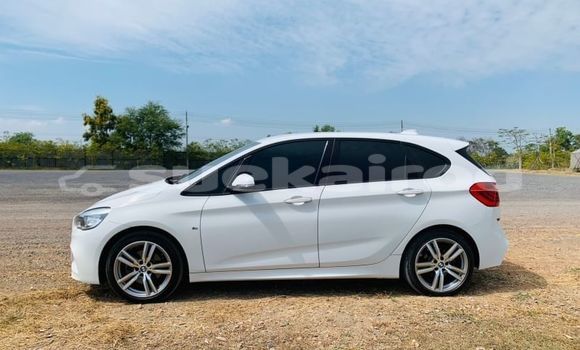 Buy Used BMW 2-Series White Car in Bangkok in Bangkok Buy Used BMW 2-Series White Car in Bangkok in Bangkok