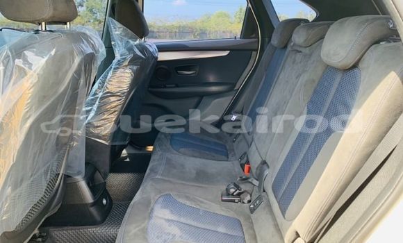 Buy Used BMW 2-Series White Car in Bangkok in Bangkok Buy Used BMW 2-Series White Car in Bangkok in Bangkok