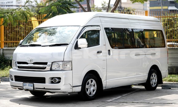 ซื้อ รถมือสอง Toyota Commuter อื่น ๆ รถยนต์ ใน %{เมือง} ใน กรุงเทพมหานคร ซื้อ รถมือสอง Toyota Commuter อื่น ๆ รถยนต์ ใน %{เมือง} ใน กรุงเทพมหานคร