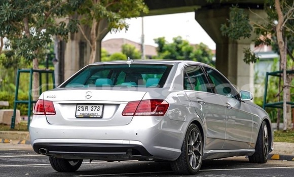 ซื้อ รถมือสอง Mercedes-Benz E200 อื่น ๆ รถยนต์ ใน %{เมือง} ใน กรุงเทพมหานคร ซื้อ รถมือสอง Mercedes-Benz E200 อื่น ๆ รถยนต์ ใน %{เมือง} ใน กรุงเทพมหานคร