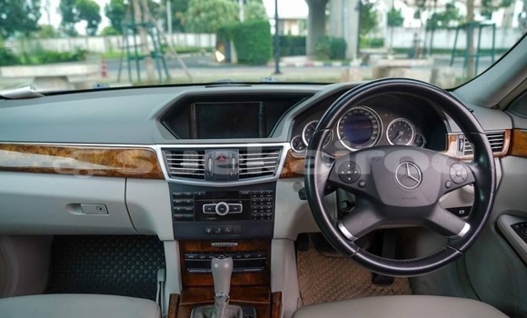 ซื้อ รถมือสอง Mercedes-Benz E200 อื่น ๆ รถยนต์ ใน %{เมือง} ใน กรุงเทพมหานคร ซื้อ รถมือสอง Mercedes-Benz E200 อื่น ๆ รถยนต์ ใน %{เมือง} ใน กรุงเทพมหานคร
