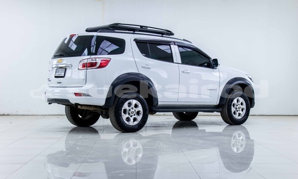 ซื้อ รถมือสอง Chevrolet TrailBlazer ขาว รถยนต์ ใน %{เมือง} ใน กรุงเทพมหานคร ซื้อ รถมือสอง Chevrolet TrailBlazer ขาว รถยนต์ ใน %{เมือง} ใน กรุงเทพมหานคร