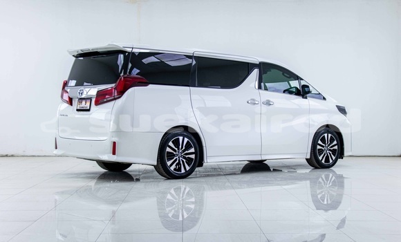 Buy Used Toyota Alphard White Car in Bangkok in Bangkok Buy Used Toyota Alphard White Car in Bangkok in Bangkok