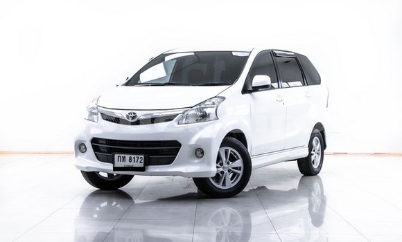 Buy Used Toyota Avanza White Car in Bangkok in Bangkok