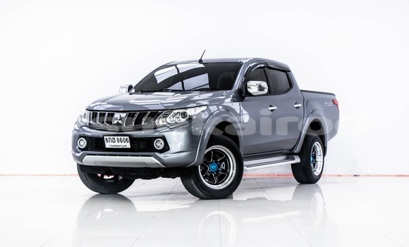 ซื้อ รถมือสอง Mitsubishi Triton อื่น ๆ รถยนต์ ใน %{เมือง} ใน กรุงเทพมหานคร