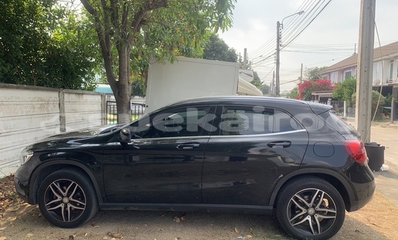 Buy Used Mercedes-Benz GLA-klasse Black Car in Nonthaburi in Nonthaburi Buy Used Mercedes-Benz GLA-klasse Black Car in Nonthaburi in Nonthaburi