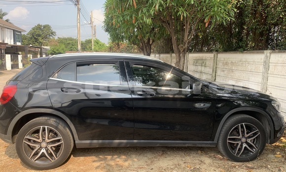 Buy Used Mercedes-Benz GLA-klasse Black Car in Nonthaburi in Nonthaburi Buy Used Mercedes-Benz GLA-klasse Black Car in Nonthaburi in Nonthaburi