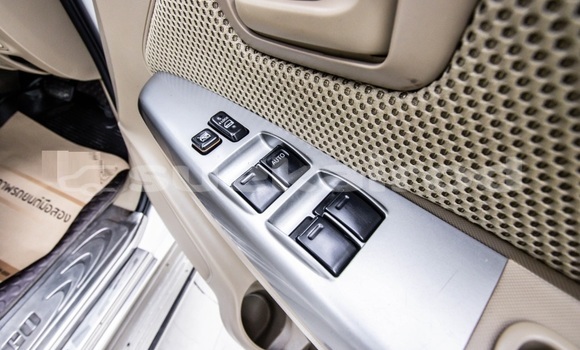 Buy Used Toyota Hiluxe VIGO White Car in Bangkok in Bangkok Buy Used Toyota Hiluxe VIGO White Car in Bangkok in Bangkok