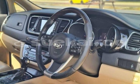 Buy Used Kia Carnival White Car in Bangkok in Bangkok Buy Used Kia Carnival White Car in Bangkok in Bangkok