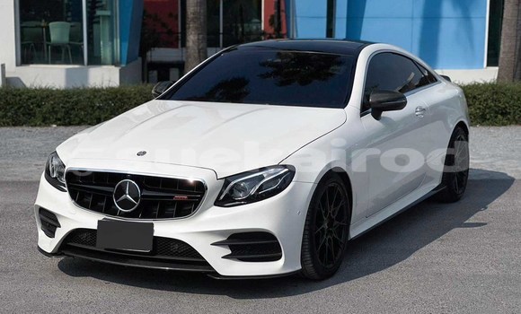 ซื้อ รถมือสอง Mercedes‒Benz E–Class ขาว รถยนต์ ใน %{เมือง} ใน กรุงเทพมหานคร