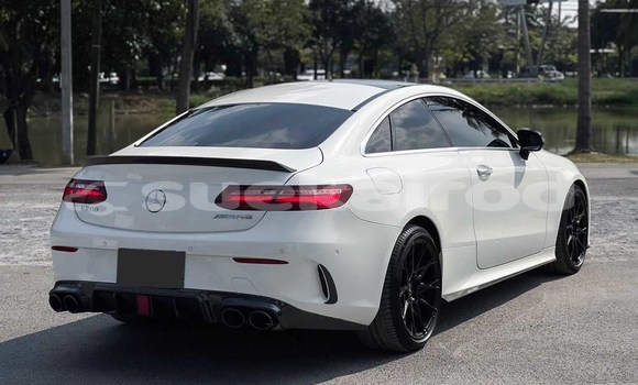 Buy Used Mercedes‒Benz E–Class White Car in Bangkok in Bangkok Buy Used Mercedes‒Benz E–Class White Car in Bangkok in Bangkok