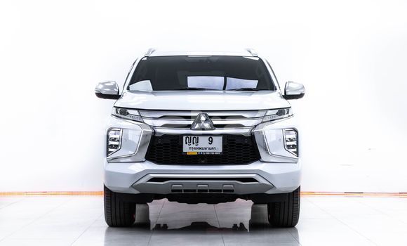 Buy Used Mitsubishi Pajero White Car in Bangkok in Bangkok Buy Used Mitsubishi Pajero White Car in Bangkok in Bangkok