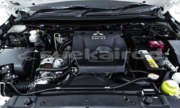 Buy Used Mitsubishi Pajero White Car in Bangkok in Bangkok Buy Used Mitsubishi Pajero White Car in Bangkok in Bangkok