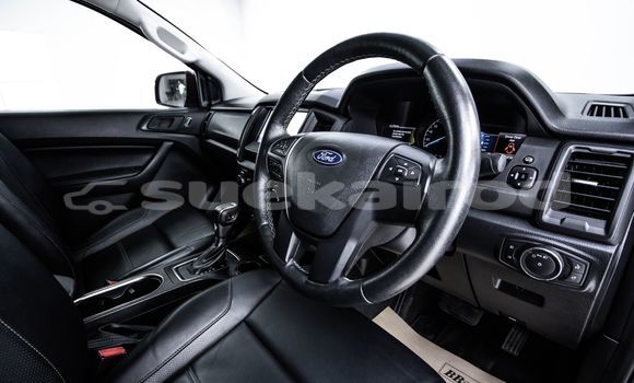 ซื้อ รถมือสอง Ford Everest สีแดง รถยนต์ ใน %{เมือง} ใน กรุงเทพมหานคร ซื้อ รถมือสอง Ford Everest สีแดง รถยนต์ ใน %{เมือง} ใน กรุงเทพมหานคร