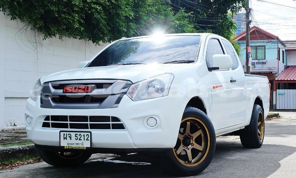 ซื้อ รถมือสอง Isuzu D-Max ขาว รถยนต์ ใน %{เมือง} ใน กรุงเทพมหานคร ซื้อ รถมือสอง Isuzu D-Max ขาว รถยนต์ ใน %{เมือง} ใน กรุงเทพมหานคร