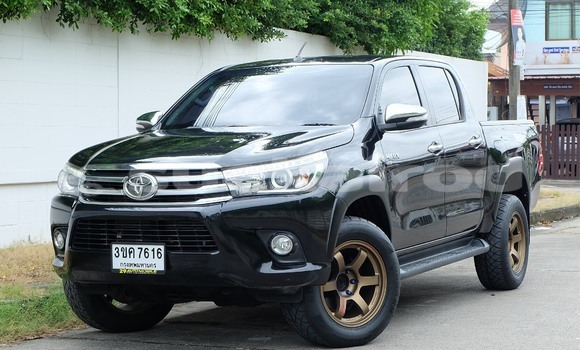 Buy Used Toyota Hiluxe Revo Black Car in Bangkok in Bangkok