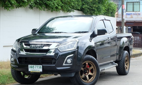 ซื้อ รถมือสอง Isuzu D-Max สีดำ รถยนต์ ใน %{เมือง} ใน กรุงเทพมหานคร