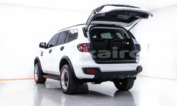 Buy Used Ford Everest White Car in Bangkok in Bangkok Buy Used Ford Everest White Car in Bangkok in Bangkok
