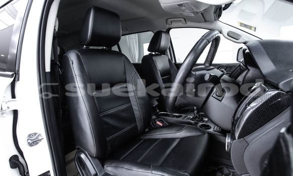 Buy Used Ford Everest White Car in Bangkok in Bangkok Buy Used Ford Everest White Car in Bangkok in Bangkok