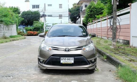 ซื้อ รถมือสอง Toyota Vios สีน้ำตาล รถยนต์ ใน %{เมือง} ใน กรุงเทพมหานคร ซื้อ รถมือสอง Toyota Vios สีน้ำตาล รถยนต์ ใน %{เมือง} ใน กรุงเทพมหานคร