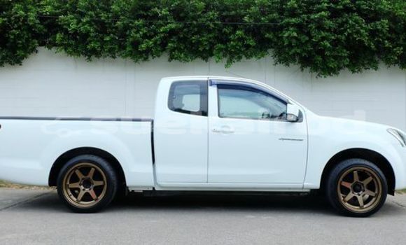 ซื้อ รถมือสอง Isuzu D-Max ขาว รถยนต์ ใน %{เมือง} ใน กรุงเทพมหานคร ซื้อ รถมือสอง Isuzu D-Max ขาว รถยนต์ ใน %{เมือง} ใน กรุงเทพมหานคร