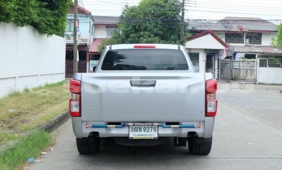 ซื้อ รถมือสอง Isuzu D-Max เงิน รถยนต์ ใน %{เมือง} ใน กรุงเทพมหานคร ซื้อ รถมือสอง Isuzu D-Max เงิน รถยนต์ ใน %{เมือง} ใน กรุงเทพมหานคร