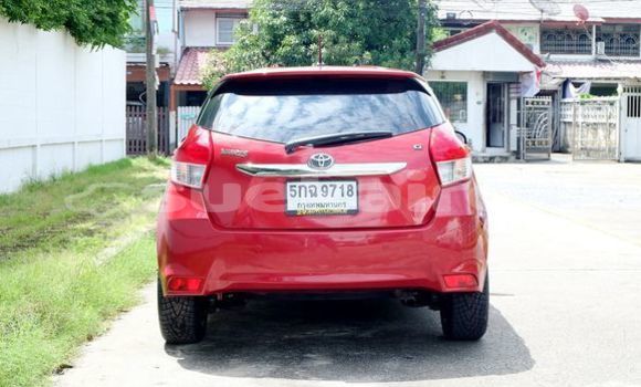 ซื้อ รถมือสอง Toyota Yaris สีแดง รถยนต์ ใน %{เมือง} ใน กรุงเทพมหานคร ซื้อ รถมือสอง Toyota Yaris สีแดง รถยนต์ ใน %{เมือง} ใน กรุงเทพมหานคร