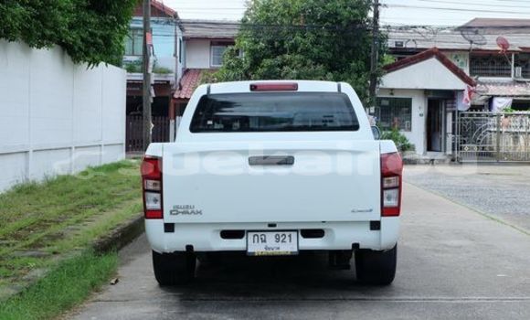 ซื้อ รถมือสอง Isuzu D-Max ขาว รถยนต์ ใน %{เมือง} ใน กรุงเทพมหานคร ซื้อ รถมือสอง Isuzu D-Max ขาว รถยนต์ ใน %{เมือง} ใน กรุงเทพมหานคร