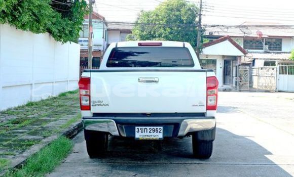 ซื้อ รถมือสอง Isuzu D-Max ขาว รถยนต์ ใน %{เมือง} ใน กรุงเทพมหานคร ซื้อ รถมือสอง Isuzu D-Max ขาว รถยนต์ ใน %{เมือง} ใน กรุงเทพมหานคร
