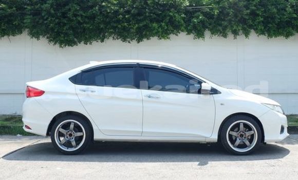 ซื้อ รถมือสอง Honda City ขาว รถยนต์ ใน %{เมือง} ใน กรุงเทพมหานคร ซื้อ รถมือสอง Honda City ขาว รถยนต์ ใน %{เมือง} ใน กรุงเทพมหานคร