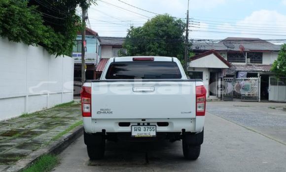 ซื้อ รถมือสอง Isuzu D-Max ขาว รถยนต์ ใน %{เมือง} ใน กรุงเทพมหานคร ซื้อ รถมือสอง Isuzu D-Max ขาว รถยนต์ ใน %{เมือง} ใน กรุงเทพมหานคร